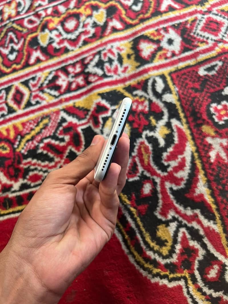 Apple iPhone SE 2