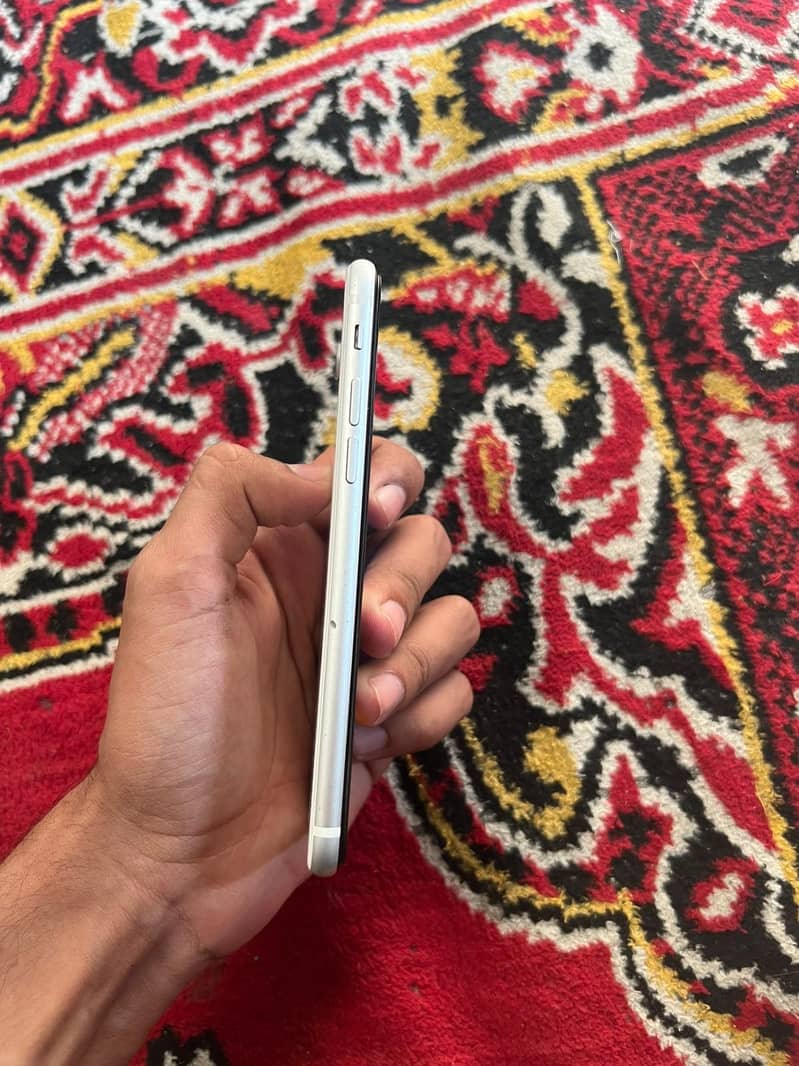 Apple iPhone SE 5