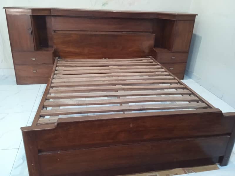 Double Bed 0