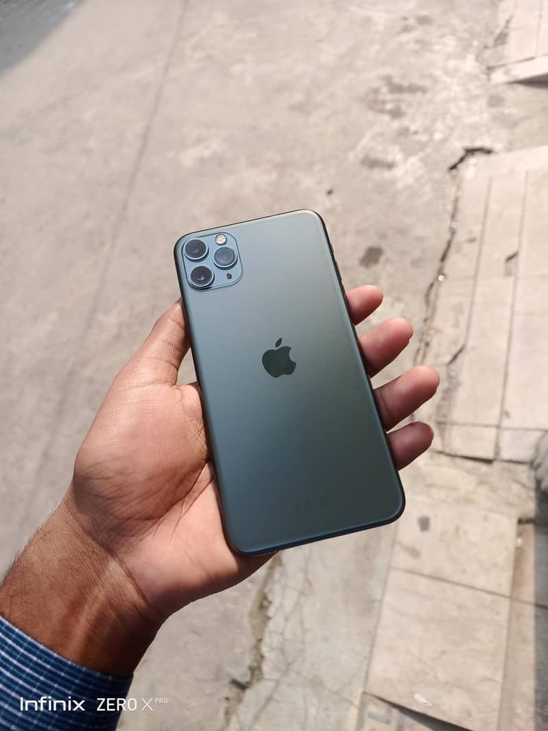 Apple iPhone 11 Pro Max 0