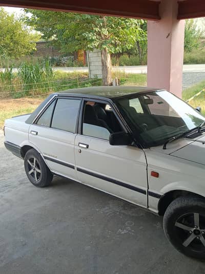 Nissan Sunny 1987
