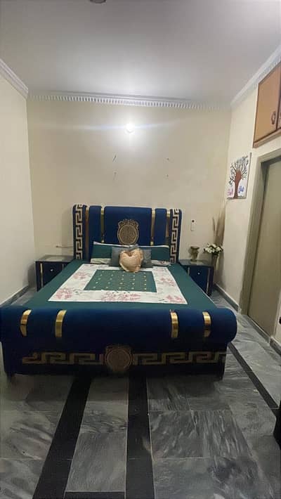 Slitty used bed