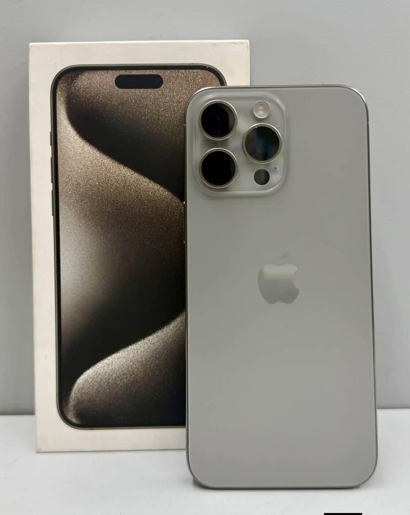 Apple iPhone 15 Pro Max 0