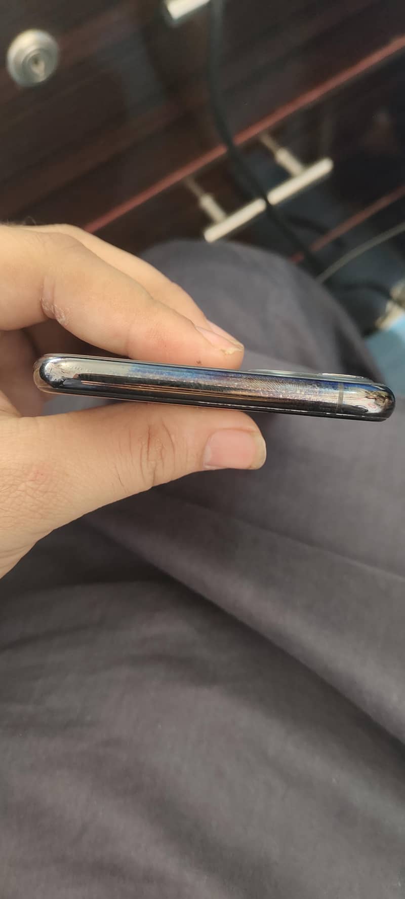 Apple iPhone 11 Pro Max 4