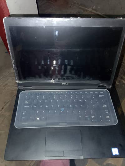 Dell Laptop Core i 7 7Gen 8GB RAM 256GB SSD 2GB Grapic card