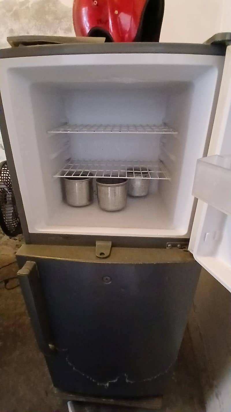 refrigerator 1