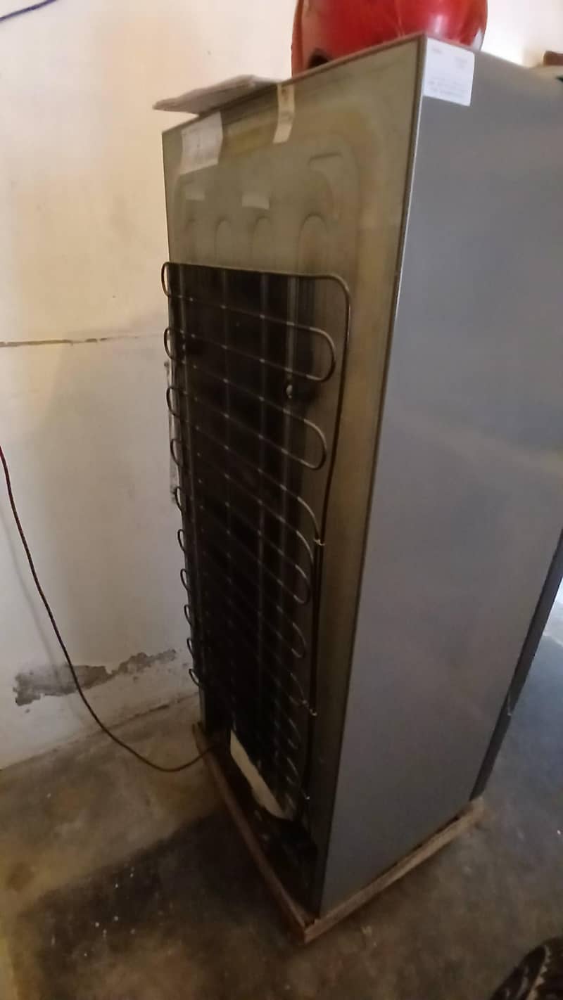 refrigerator 3