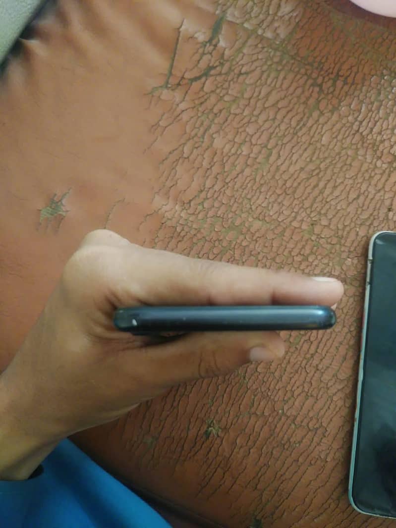Apple iPhone 7 5
