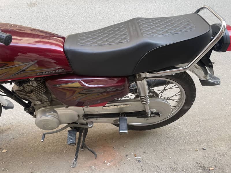 Handa CG125 4
