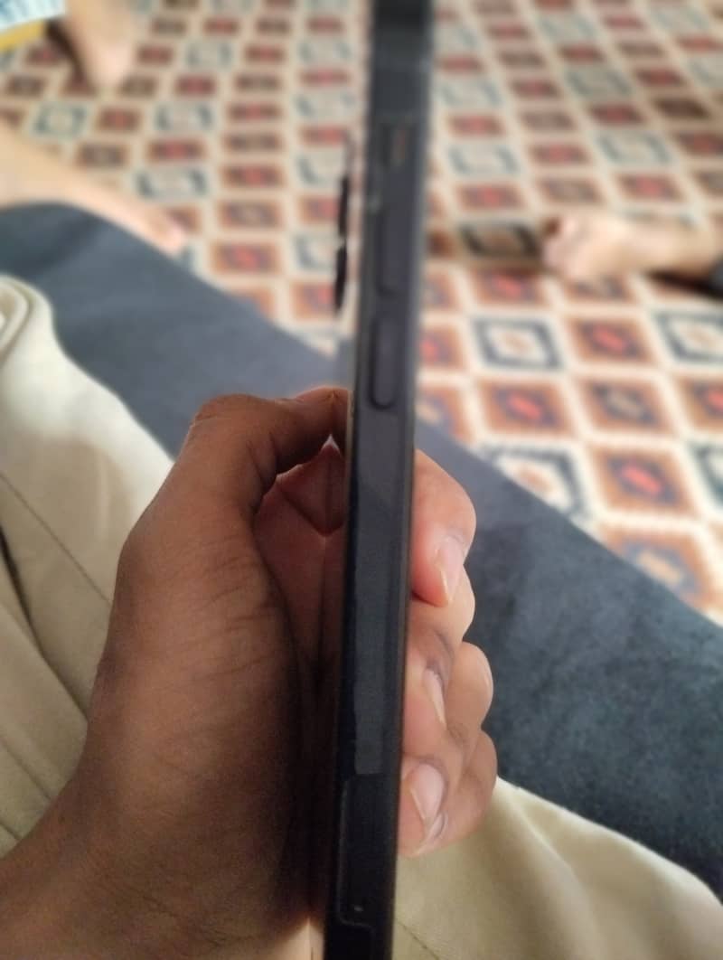 Apple iPhone 12 2