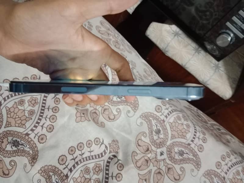 Apple iPhone 13 Pro Max 5