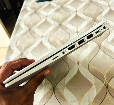 HP ProBook 440 G8 – Core i5 11th Generation touch screen