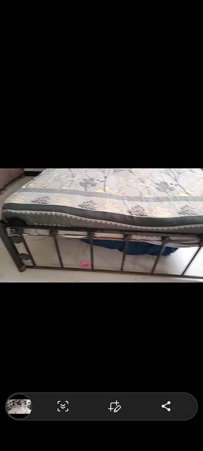 queen size bed