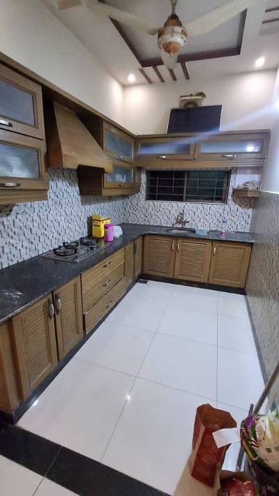 5 MARLA HOUSE LIKE NEW