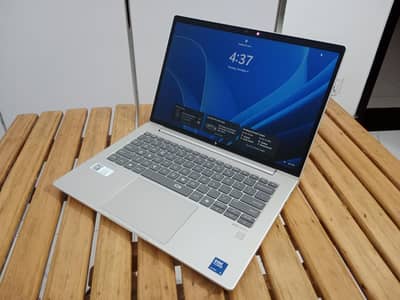 HP EliteBook 640 G11 - 16/512 - Ultra Core 5 - 125H - 14th Generation