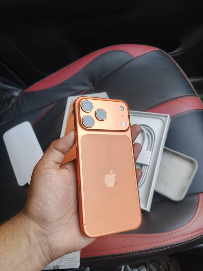Apple iPhone 17 Pro Max 1