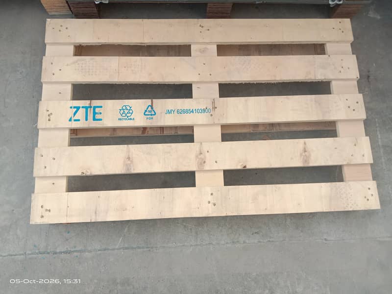 Iron /wooden pallets 2
