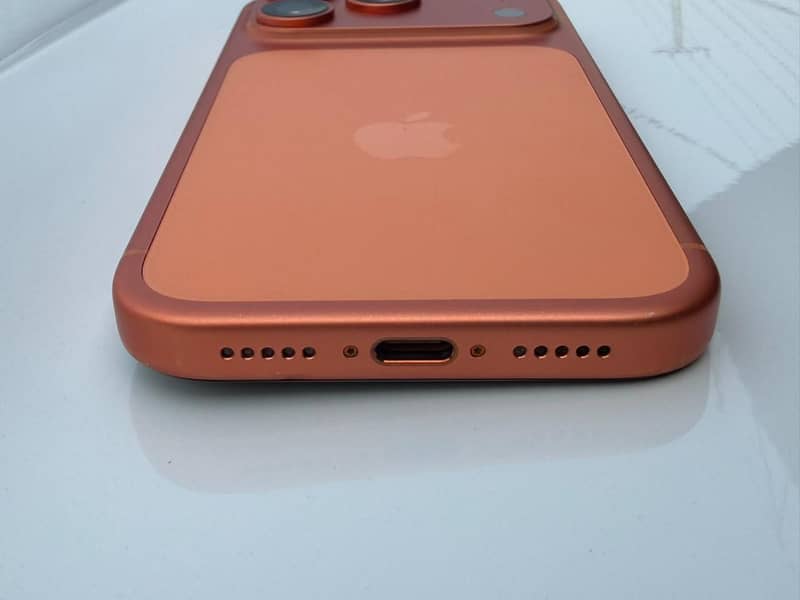Apple iPhone 17 Pro 9