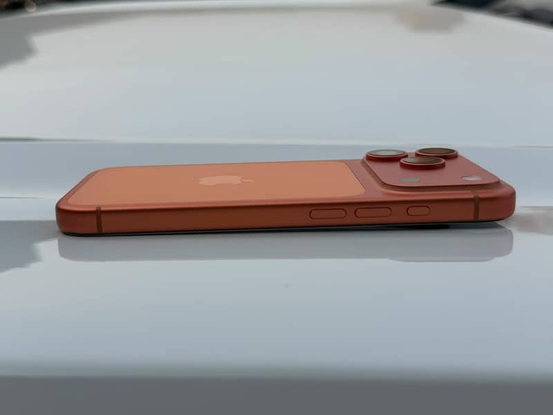Apple iPhone 17 Pro 10