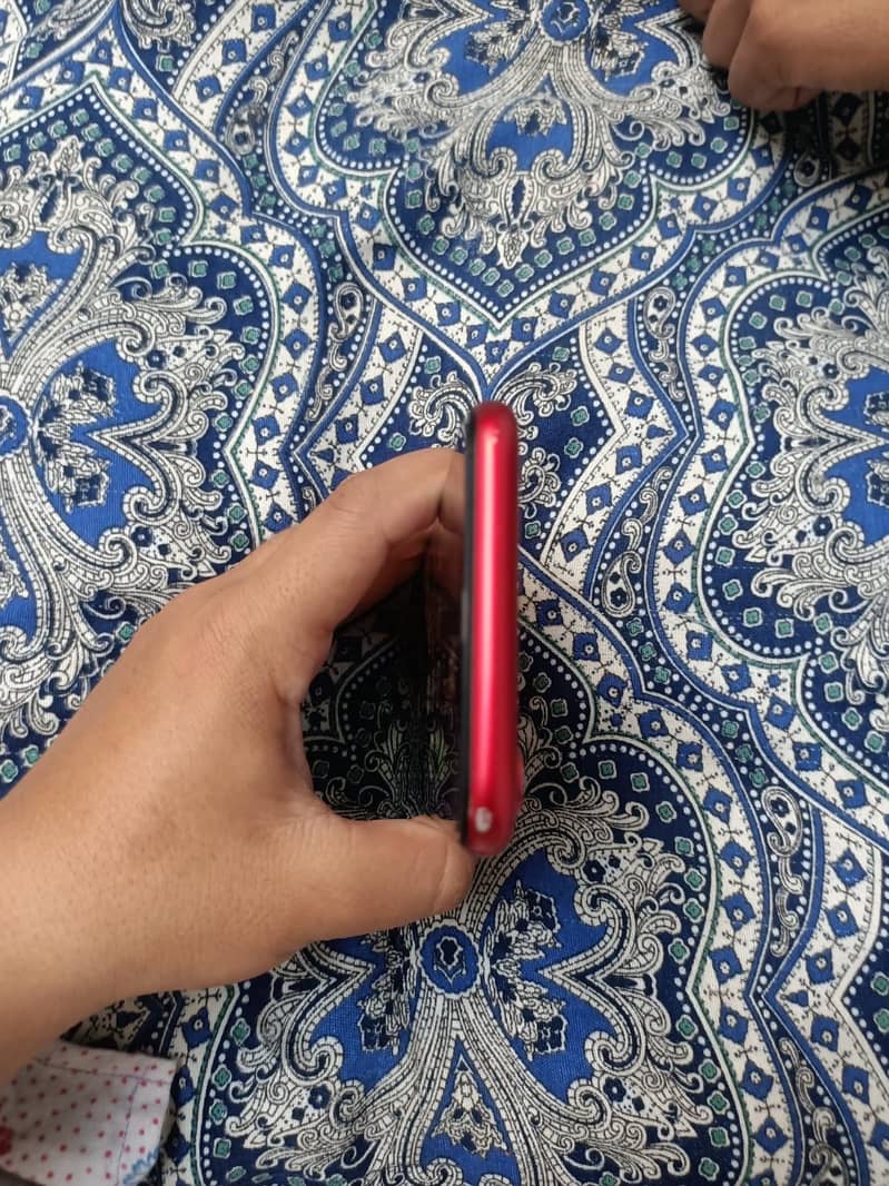 Apple iPhone XR 1