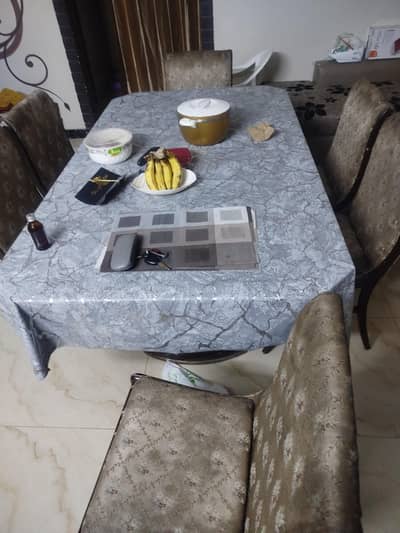 6 seater dining table