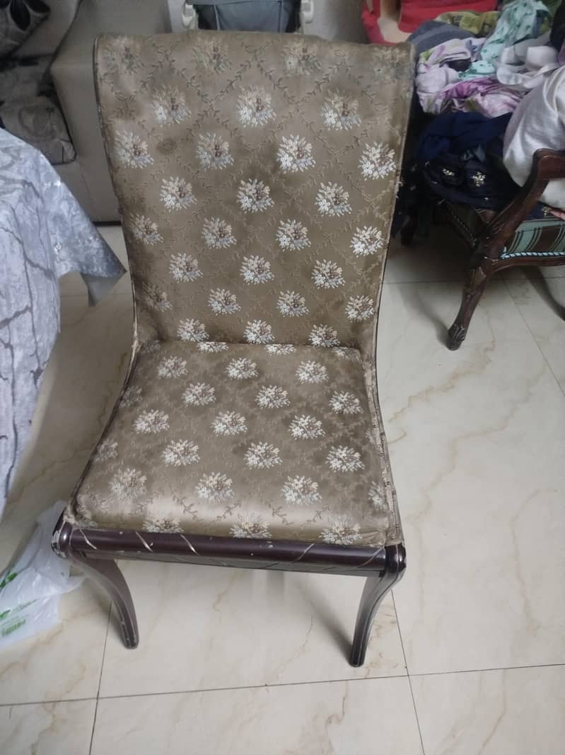 6 seater dining table 3