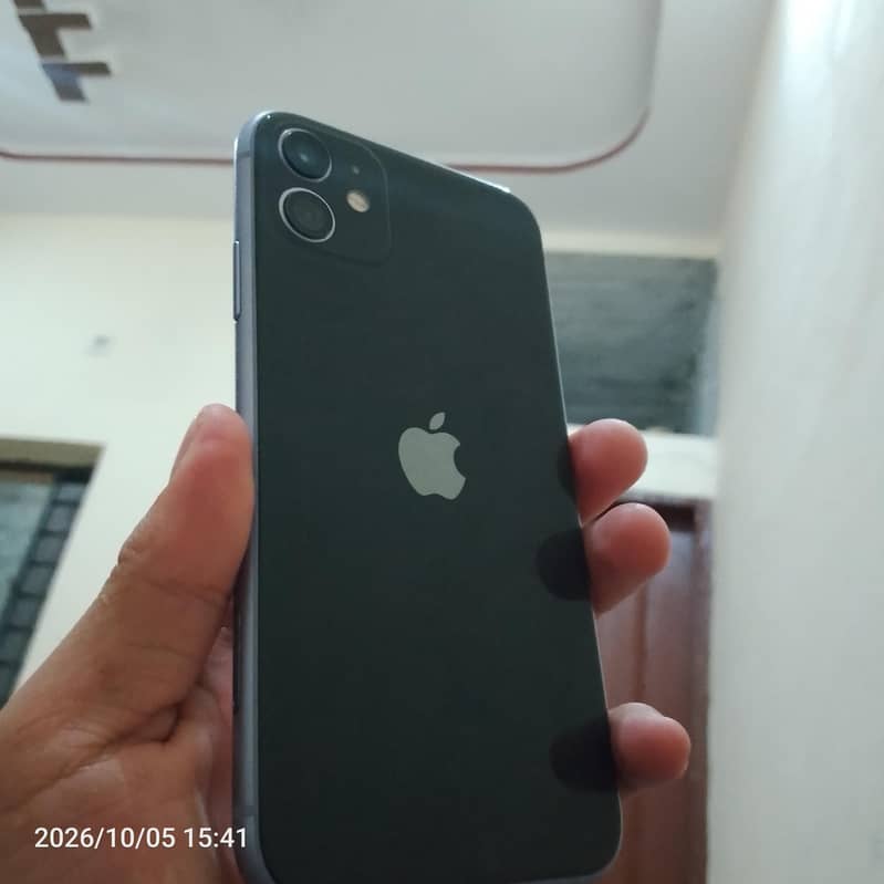 Apple iPhone 11 3