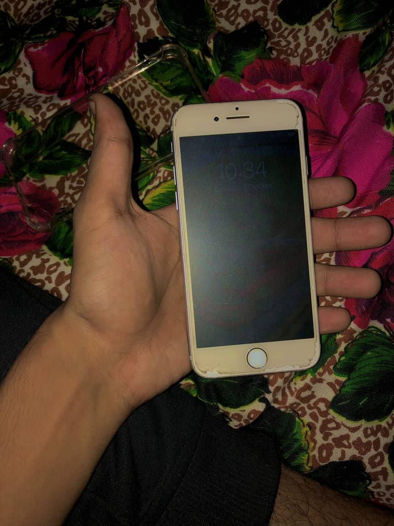 Apple iPhone 7 4