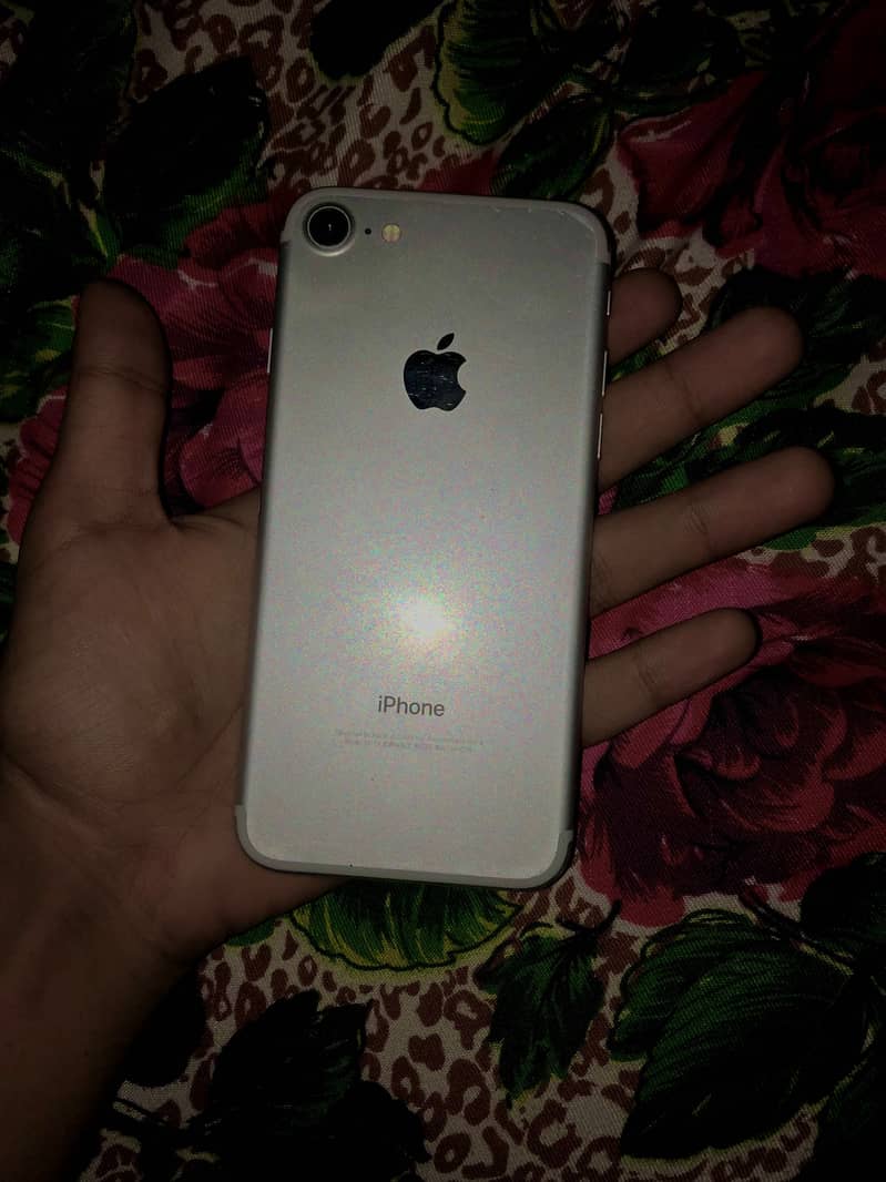 Apple iPhone 7 5
