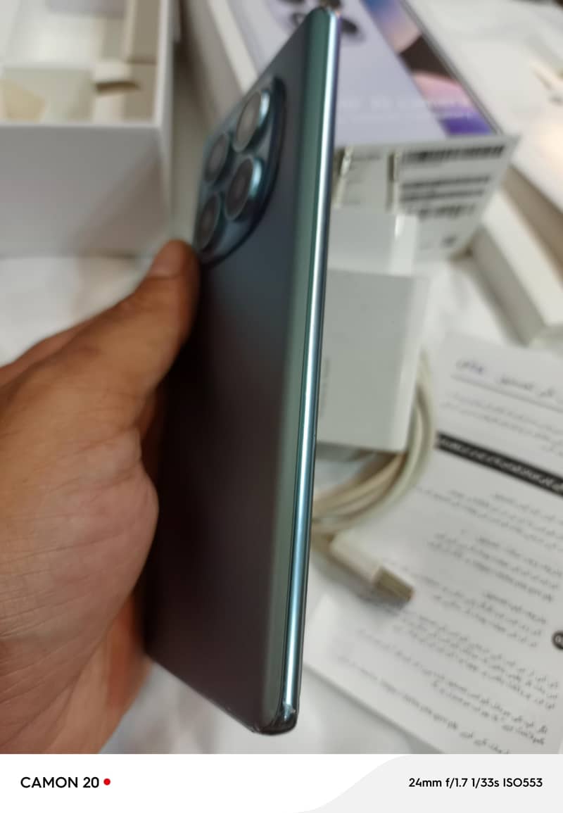 Xiaomi Redmi Note 14 Pro 3