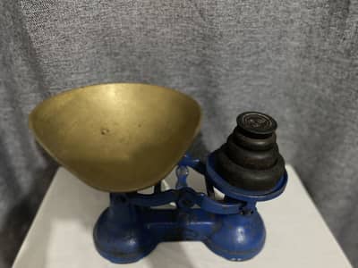 #Vintage weight scale #Antique # old items #old coins