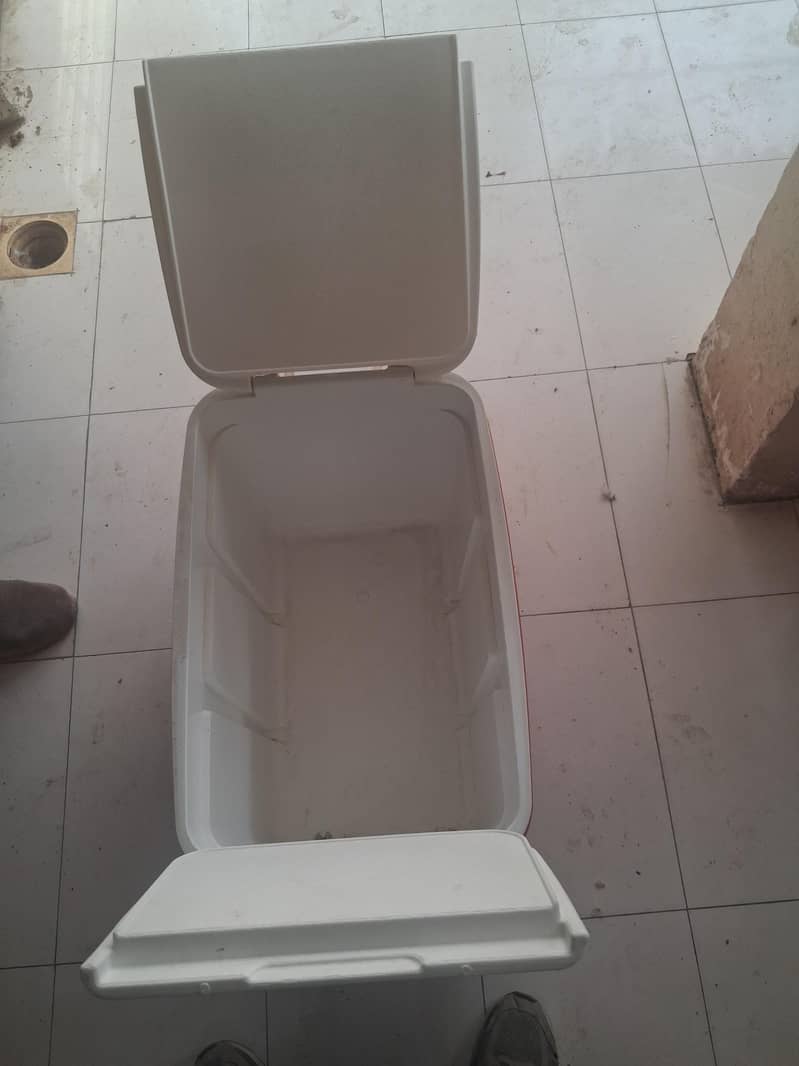 Ice Box 4