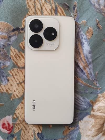 Zte nubia V60 Design
