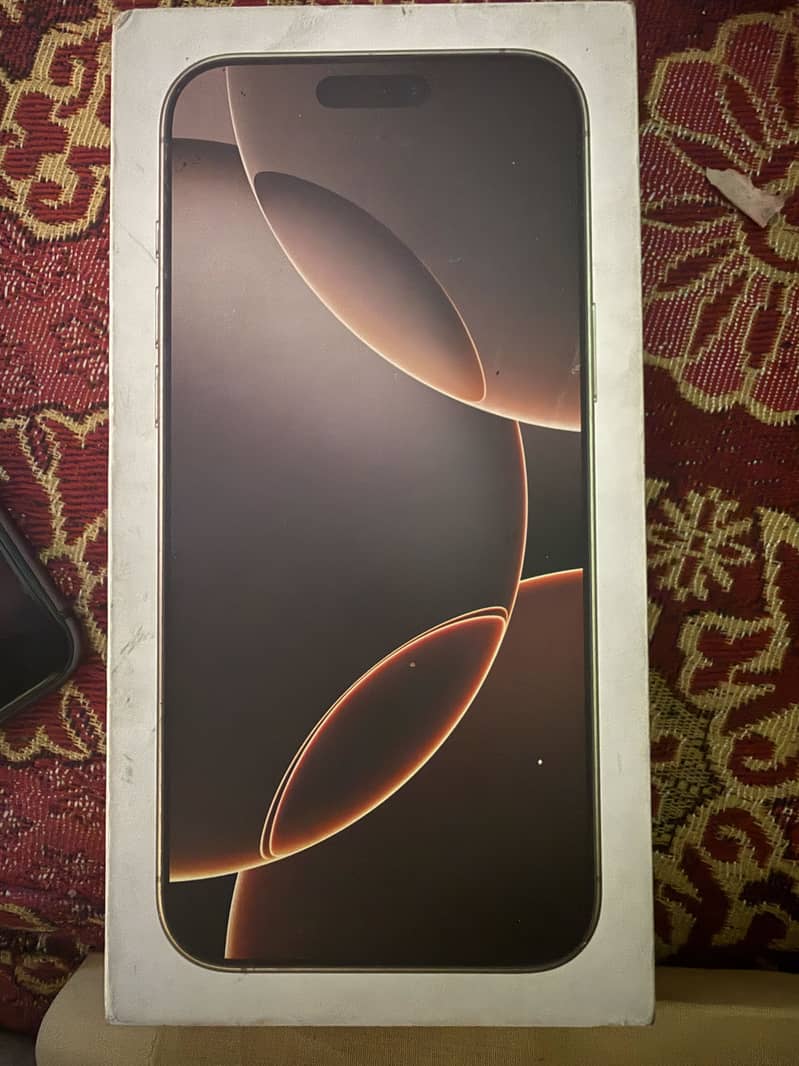 Apple iPhone 16 Pro Max 2