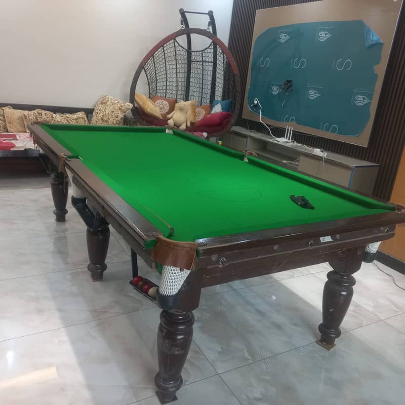 4X8 SNOOKER TABLE 0