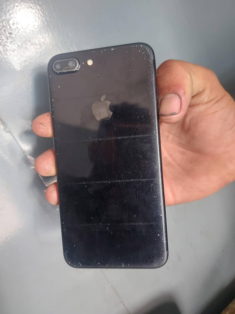 Apple iPhone 7 Plus 1