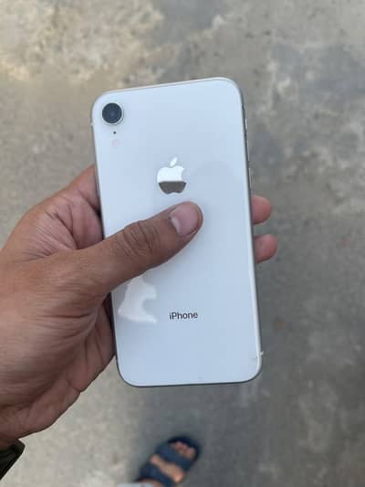 Apple iPhone XR