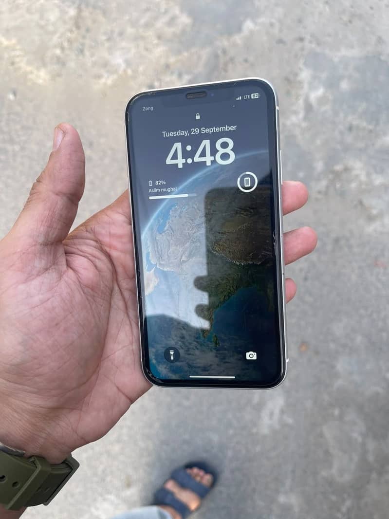 Apple iPhone XR 1