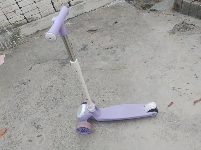 scooty 2