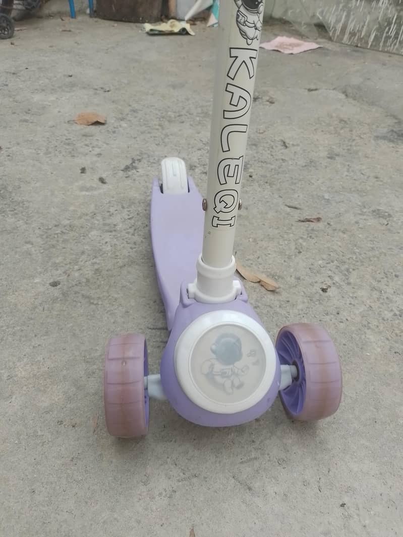 scooty 6