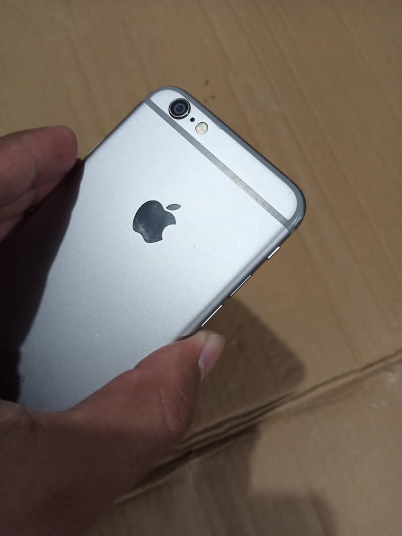 Apple iPhone 6 1
