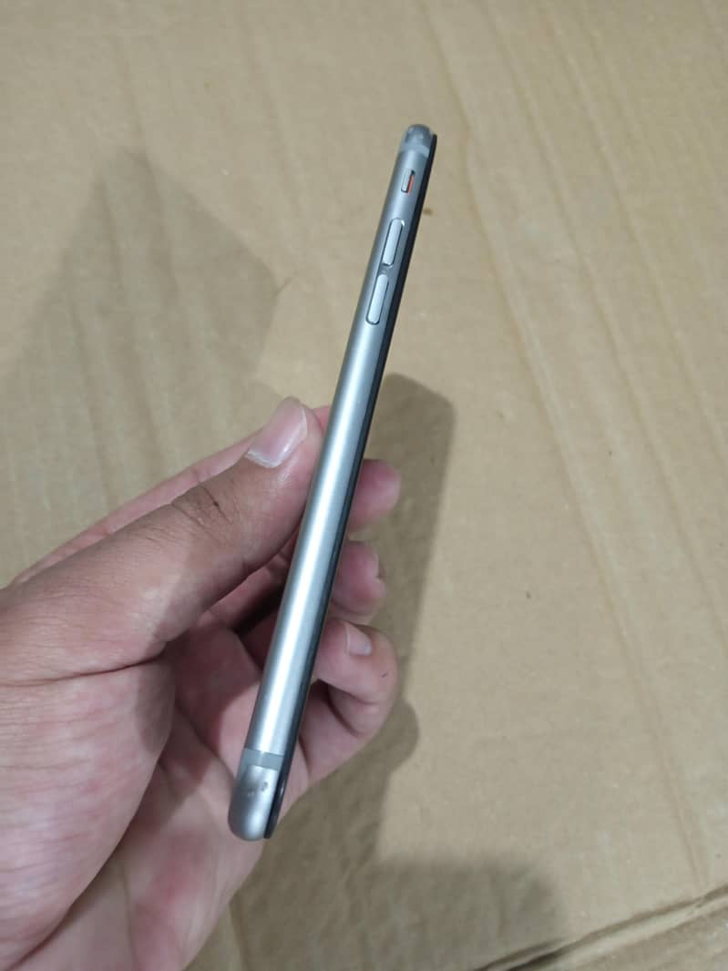 Apple iPhone 6 3