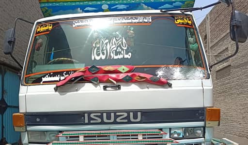 Isuzu FTR Cabin