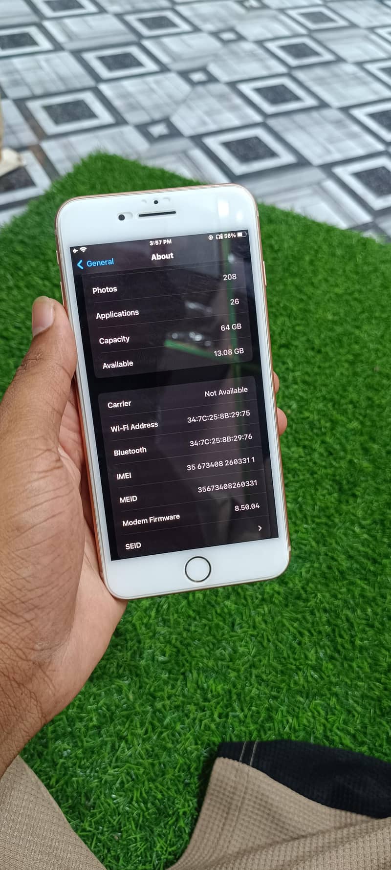 Apple iPhone 8 Plus 0
