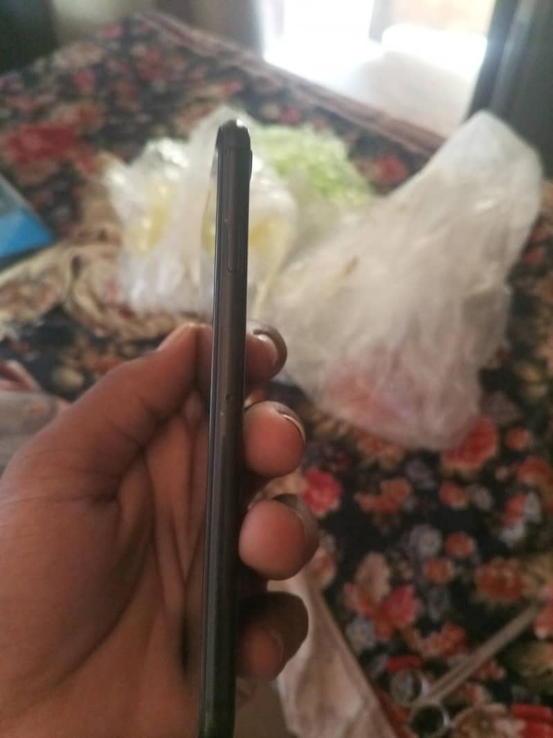 Apple iPhone 7 2