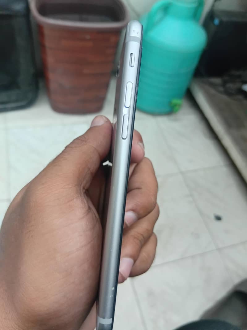 Apple iPhone 6 1