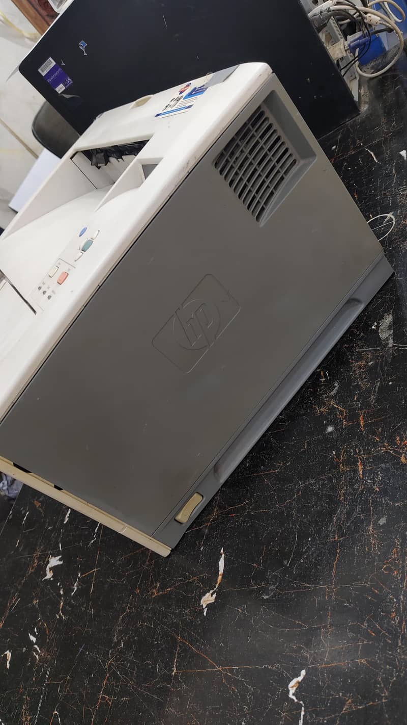 HP Laserjet 5200n Printer 3