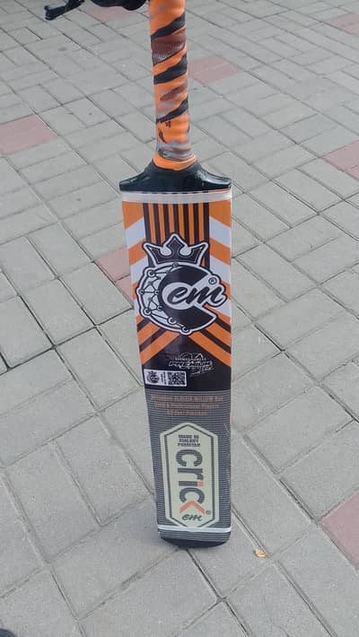 Crickem brand bat