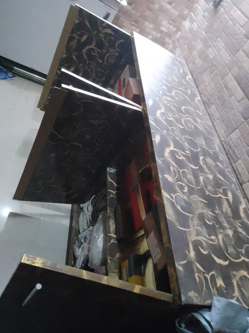 sideboard (counter) 8