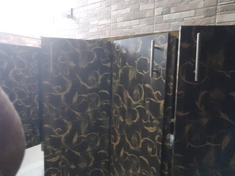 sideboard (counter) 11